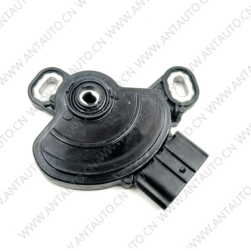 Предохранительный выключатель нейтрали / Range Sensor