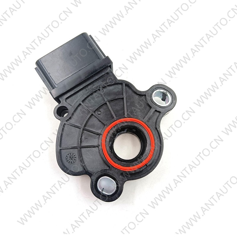 Предохранительный выключатель нейтрали / Range Sensor